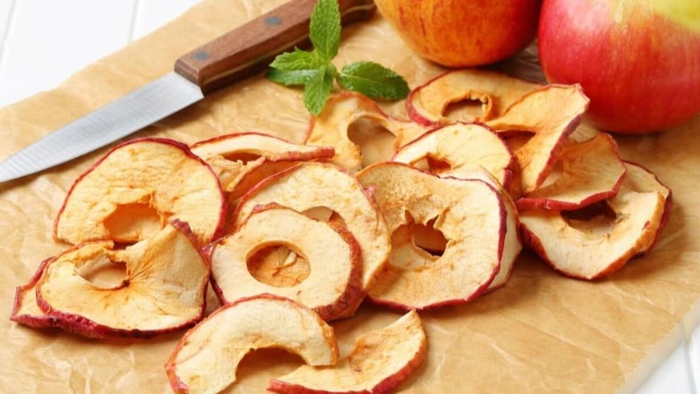 فواید بی نظیر سیب خشک
