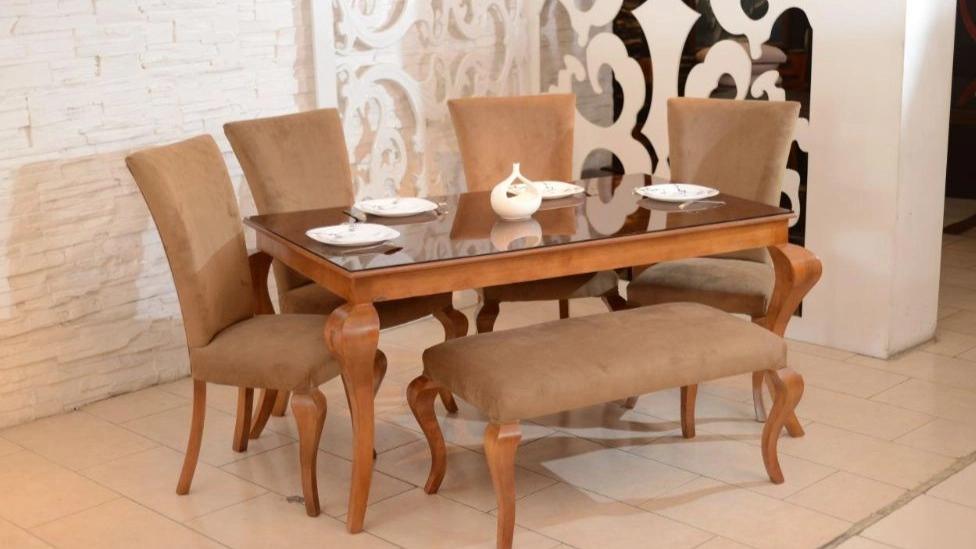 Introducing different types of dining tables