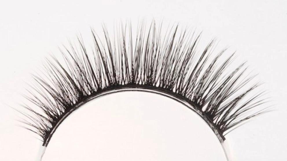 Health tips and care after eyelash transplant