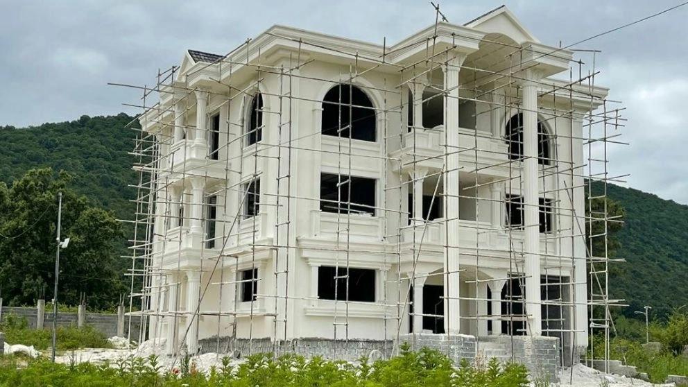 عدة أسباب لاهتمام الإيرانيين بالواجهة الرومانية