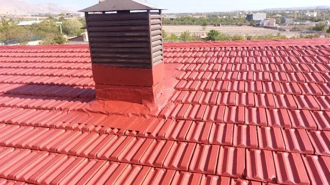 Colored insulation on clay