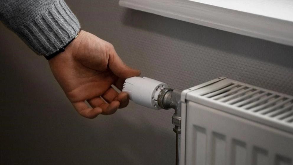 Why does the heating package not heat the house?