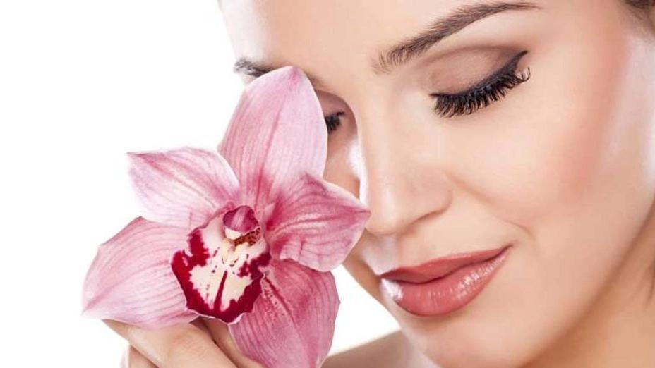 أفضل طرق تجميل الوجه في عيادة التجميل