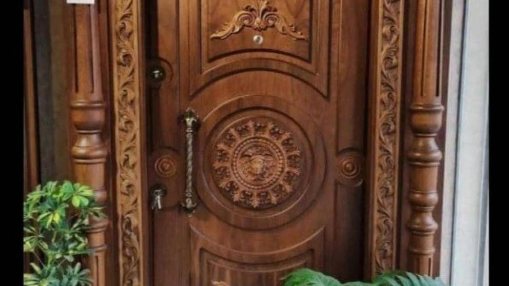 Why should we use an anti-theft door?