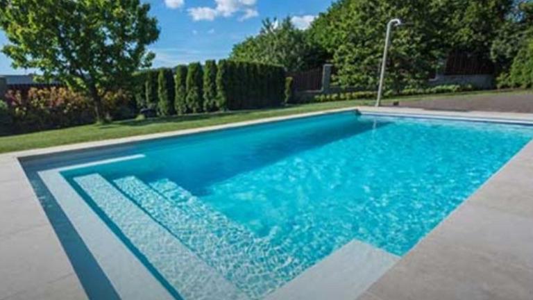 The steps of building a pool with cement blocks
