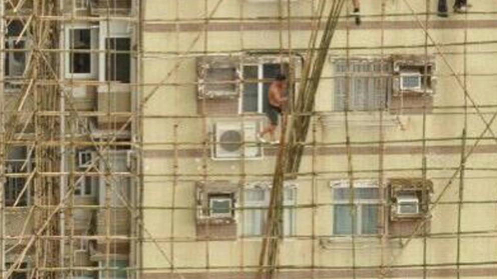 Types of metal scaffolding