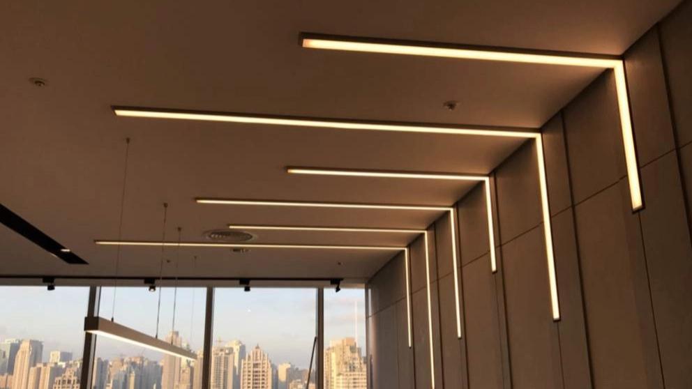 Advantages of new generation linear lights (linear panel)