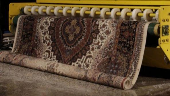 Advantages of washing carpets with automatic waterfall carpet washing machines