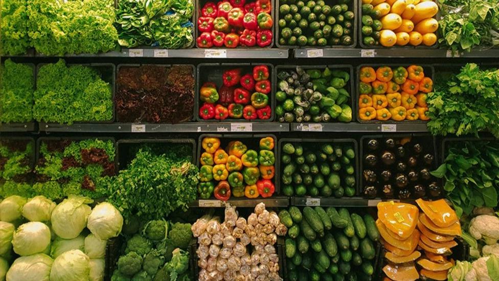 The difference between herbs and vegetables