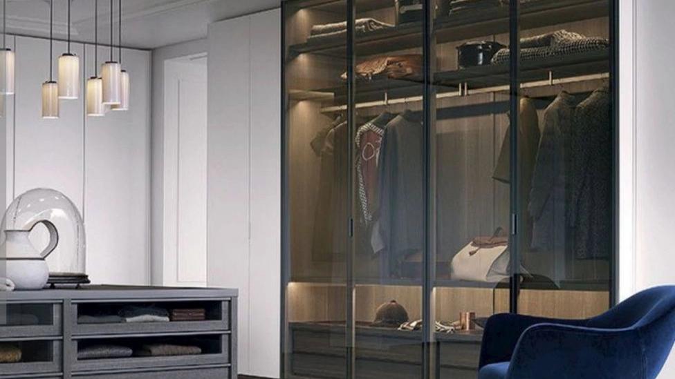 Cabinets and wardrobes with frameless glass doors