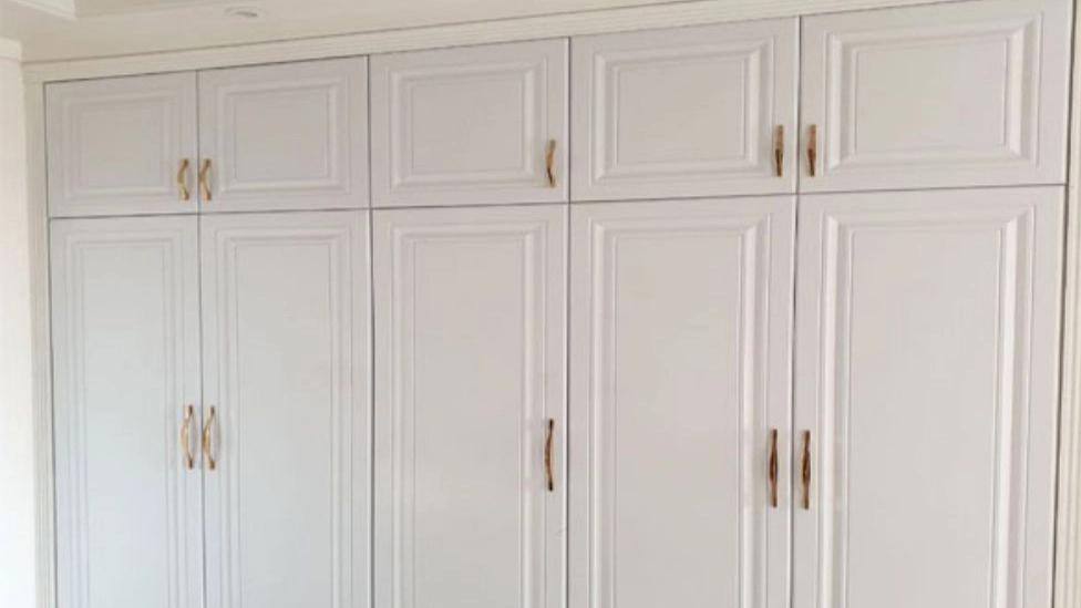 The stages of designing and implementing a wall closet
