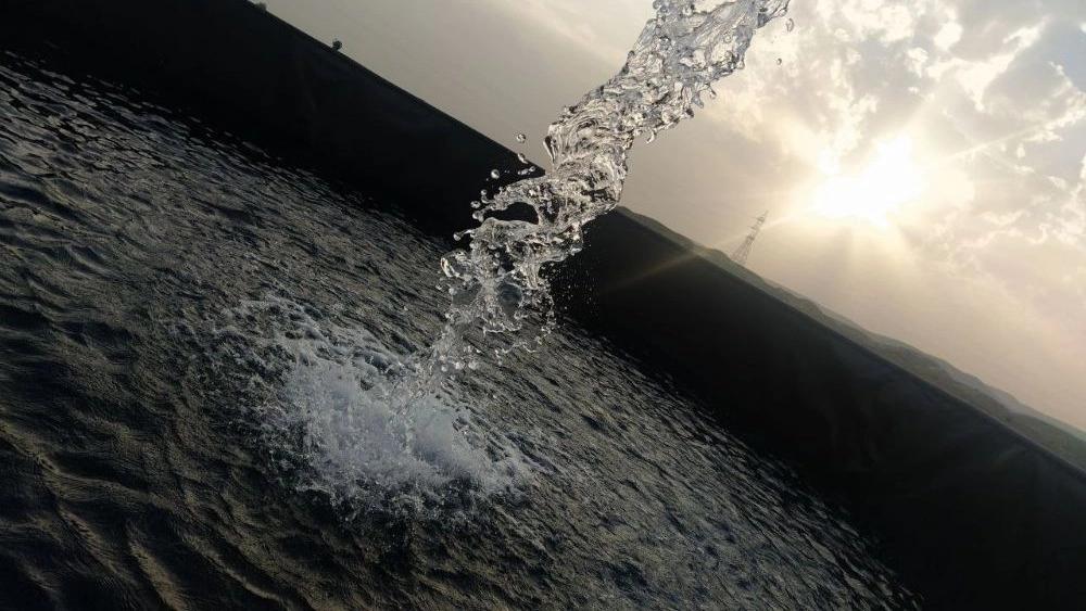 Dense fish breeding in prefabricated ponds