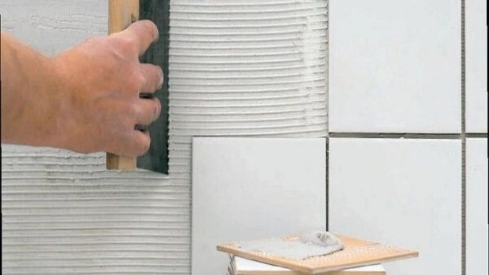 Tiling with glue