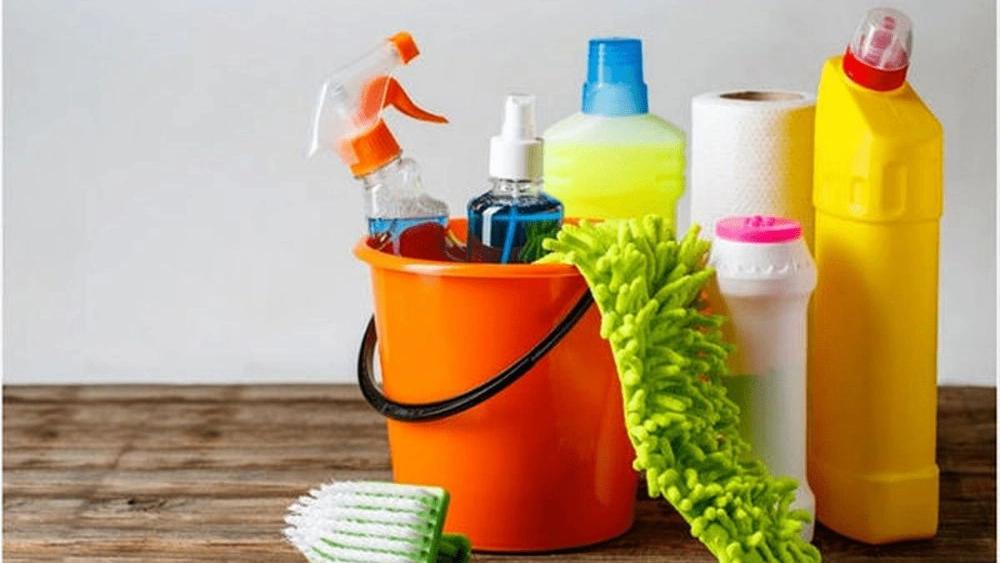 Industrial and sanitary detergents