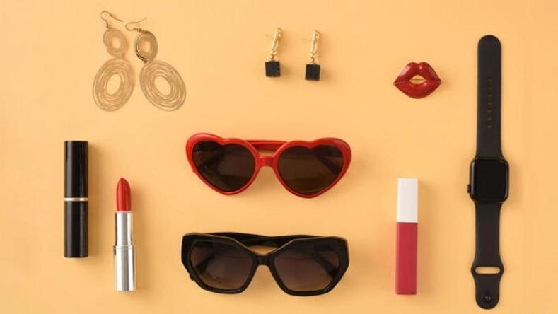 Ladyland accessory