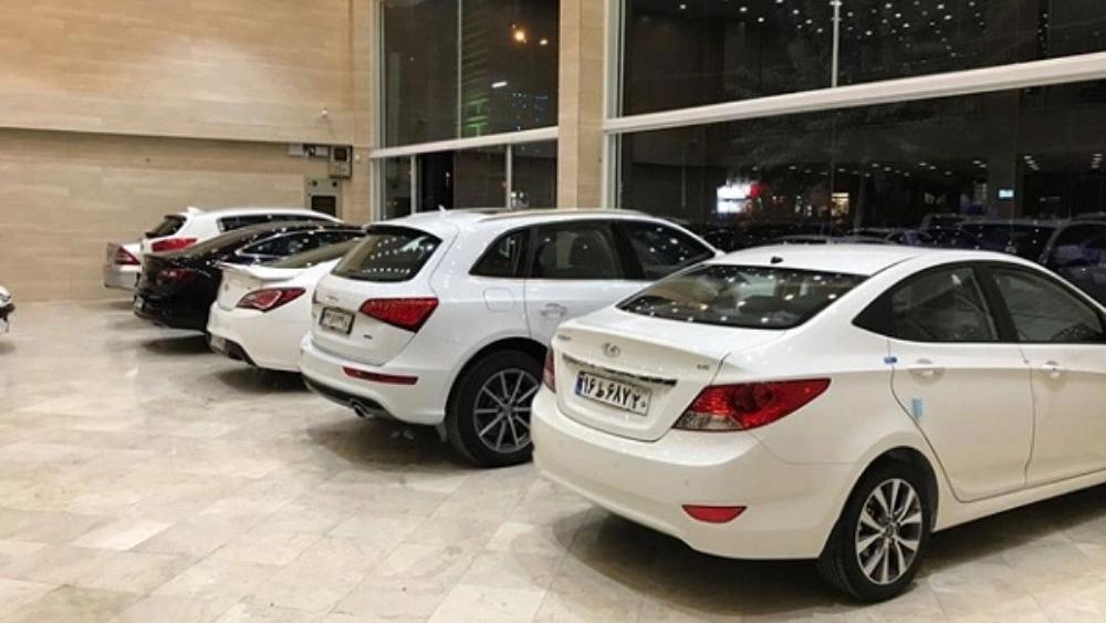 İsfahan'da Auto Amin otomobil sergisi