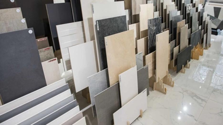 Buying ceramic tiles in Chabahar