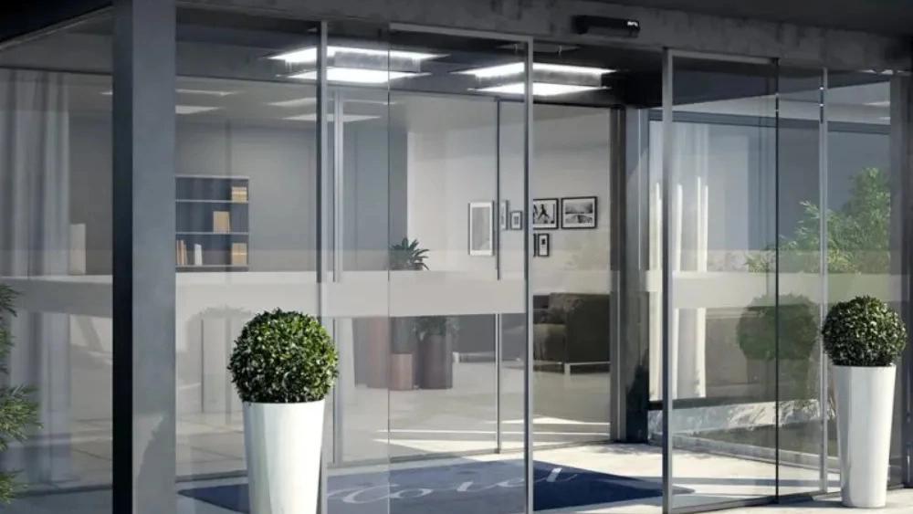 Advantages of using an automatic door