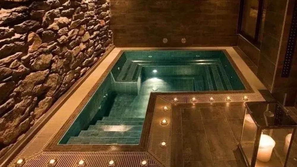 صانعو حمام السباحة Noshahr و Jacuzzi