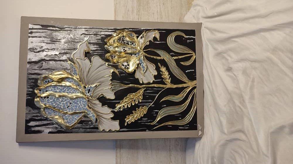 Sale of decorative paintings