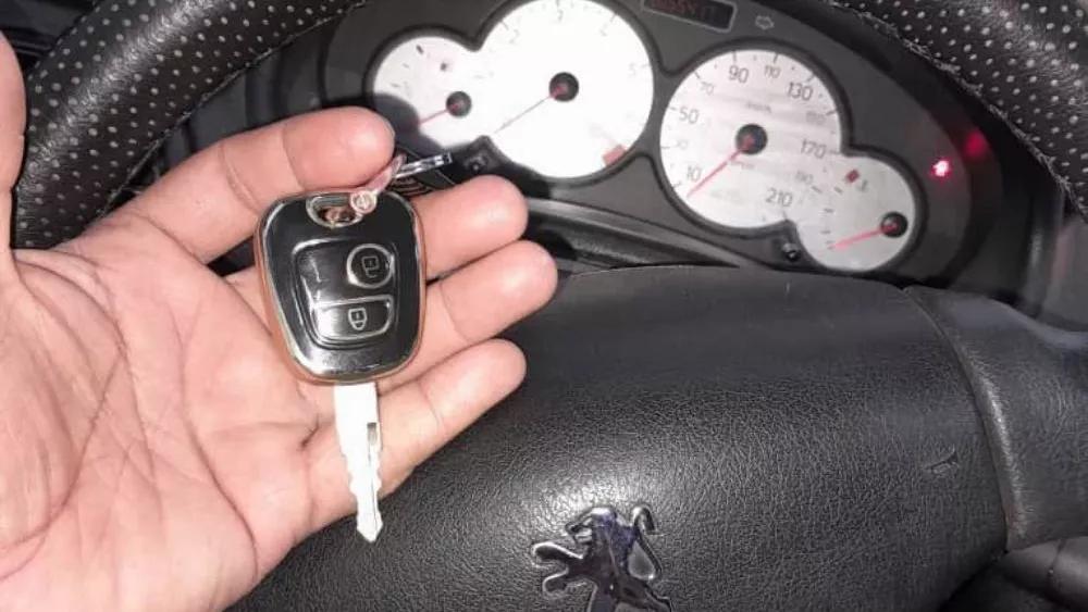 تعريف بنية الهيكل البعيد ؛ النموذج 2