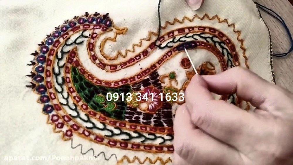 التطريز والإبرة على النسيج الفني الأصلي كيرمان