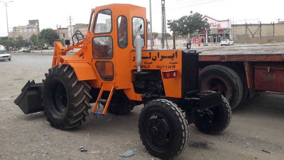 Construction and assembly of Romanian tractors in Mashhad Iran Loader workshop