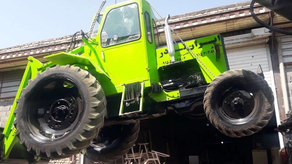 Buying a Romanian backhoe tractor at the best price in Mashhad