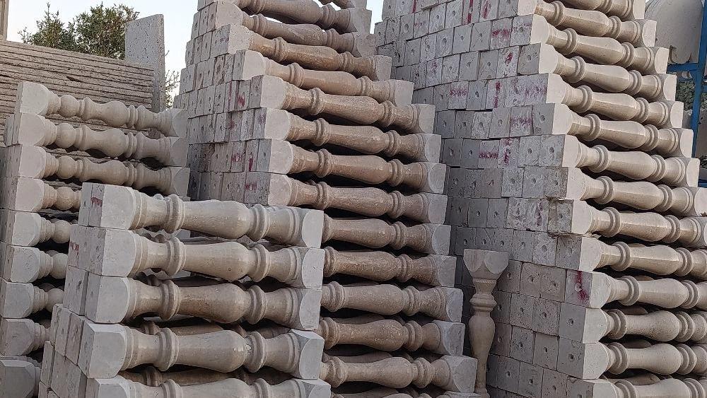 Production of stone fence and Roman column base in Isfahan