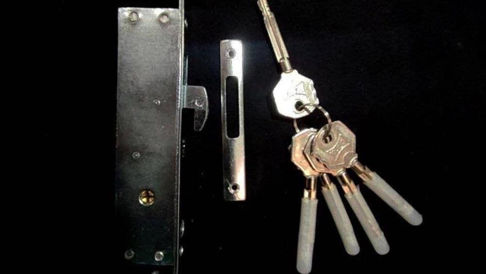 Wholesale sales of horn locks to contractors in Shiraz