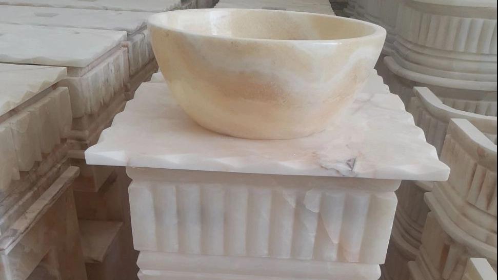 6 basic differences between stone Roman facade and cement Roman facade