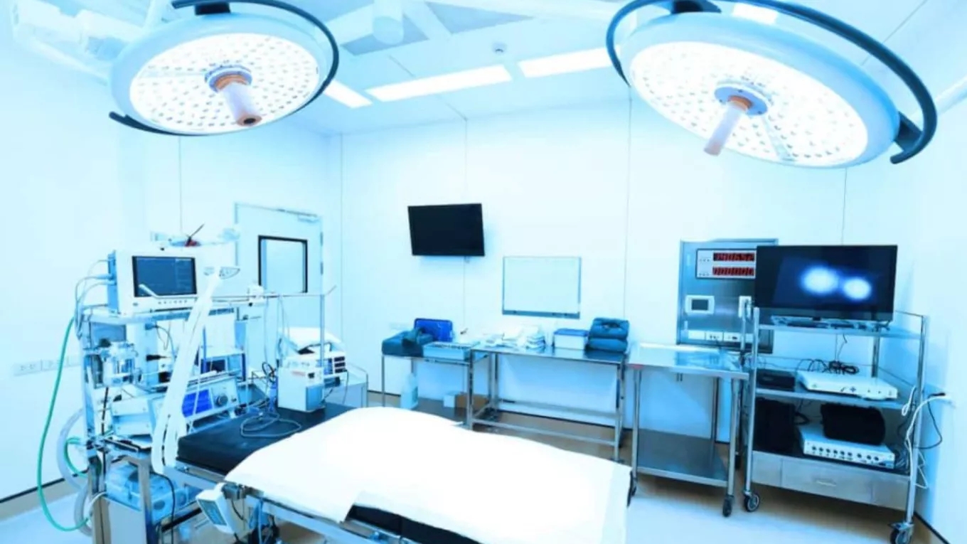 Sarai Rahimi hair transplant and laser specialized clinic