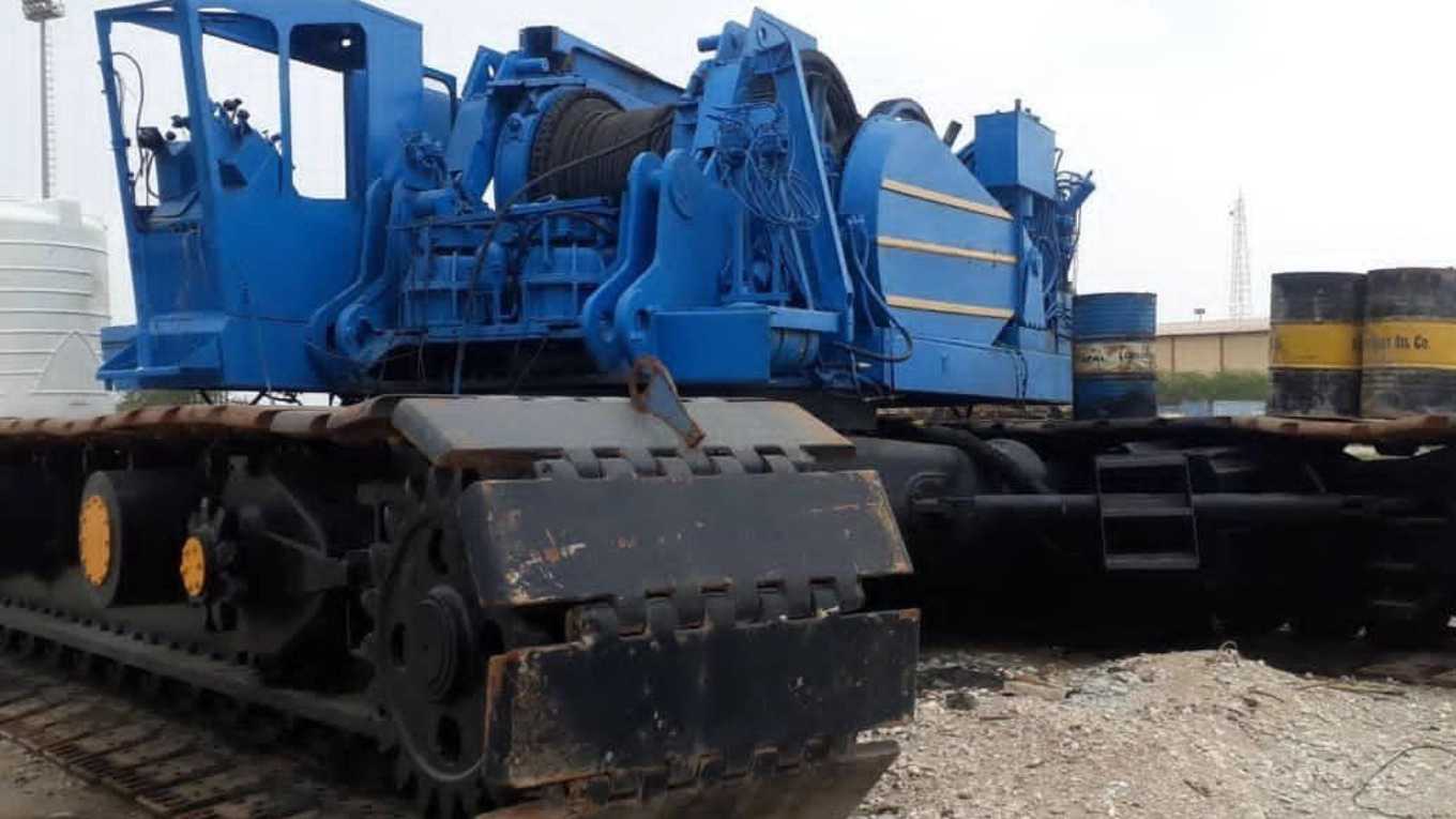Hydraulic repairs of the south-facing Miah Gostar crane in Khorramshahr