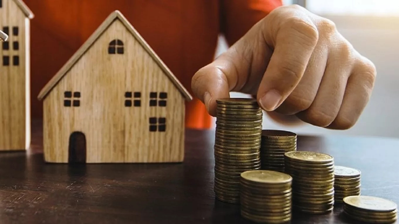 Apartment or villa, which is better for investment?