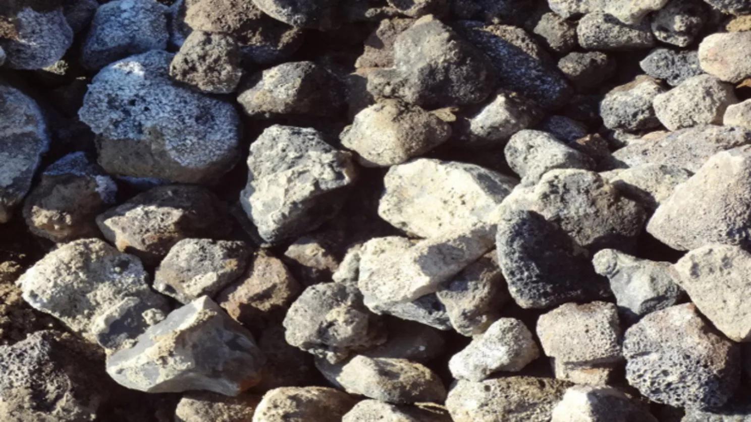 What is the use of mineral pumice?