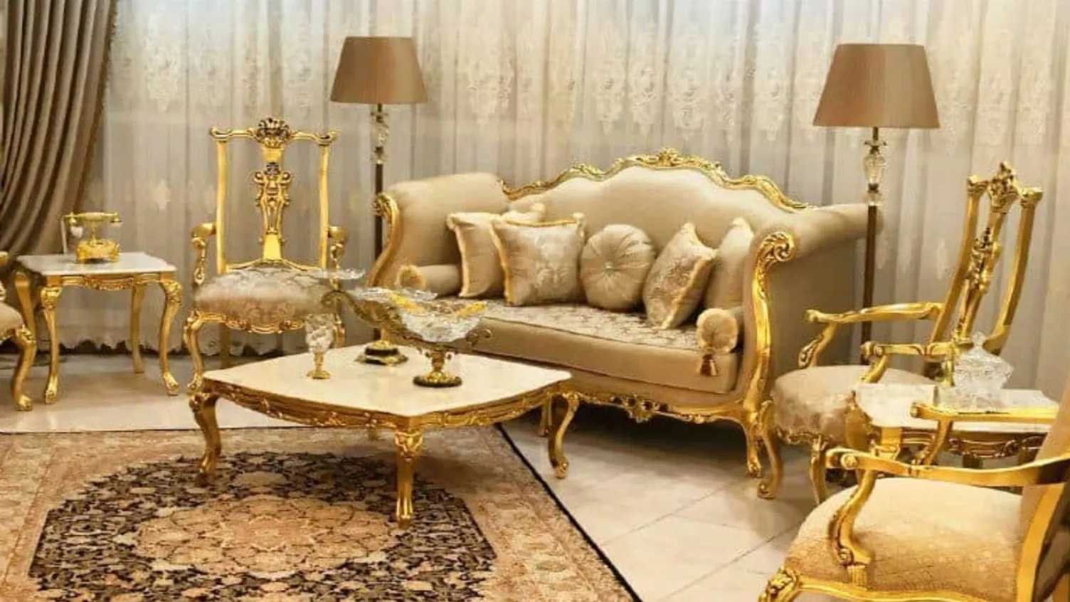 چیدمان مبل سلطنتی در خانه