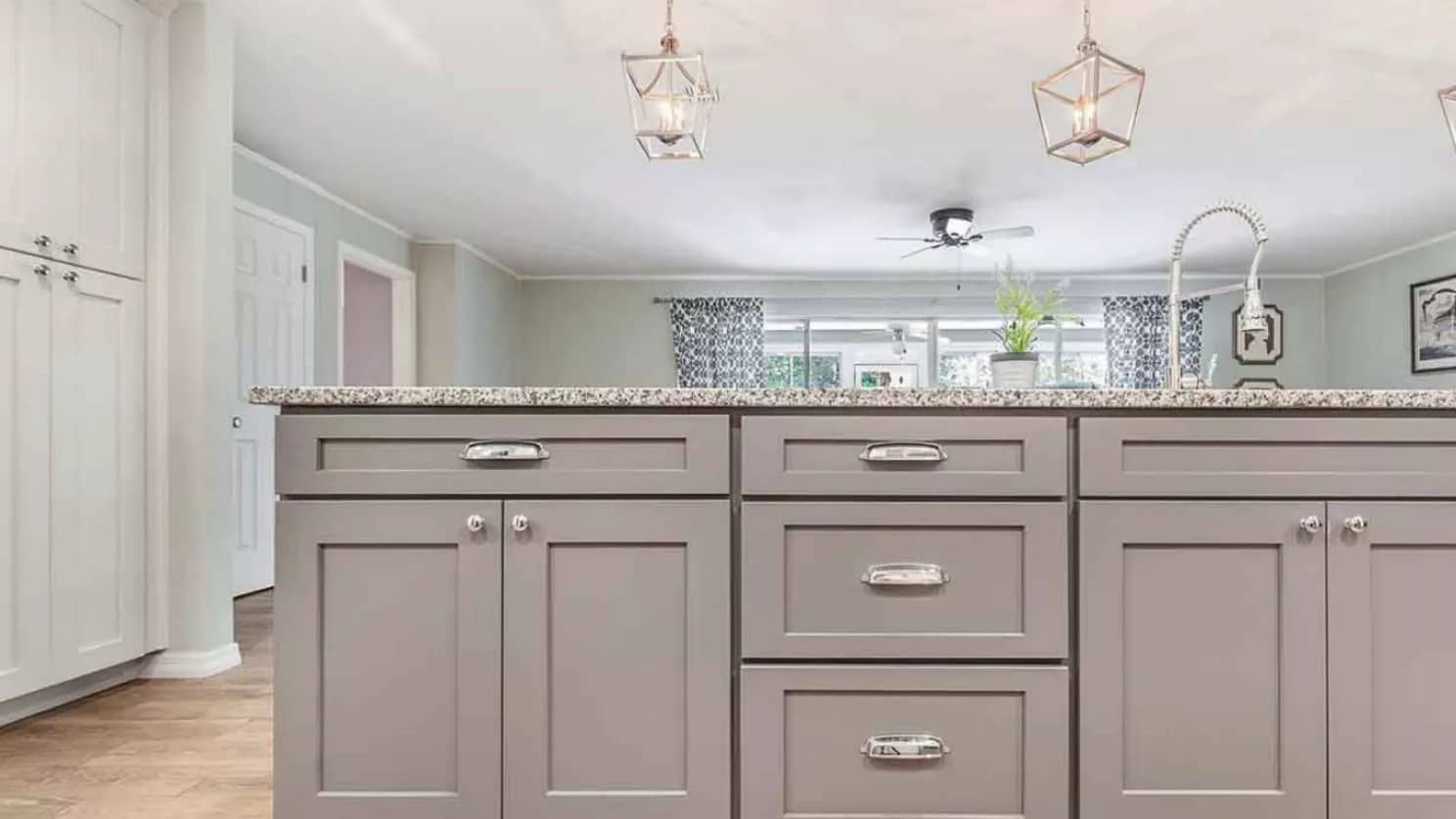 نکات کلیدی برای انتخاب دستگیره درب کابینت