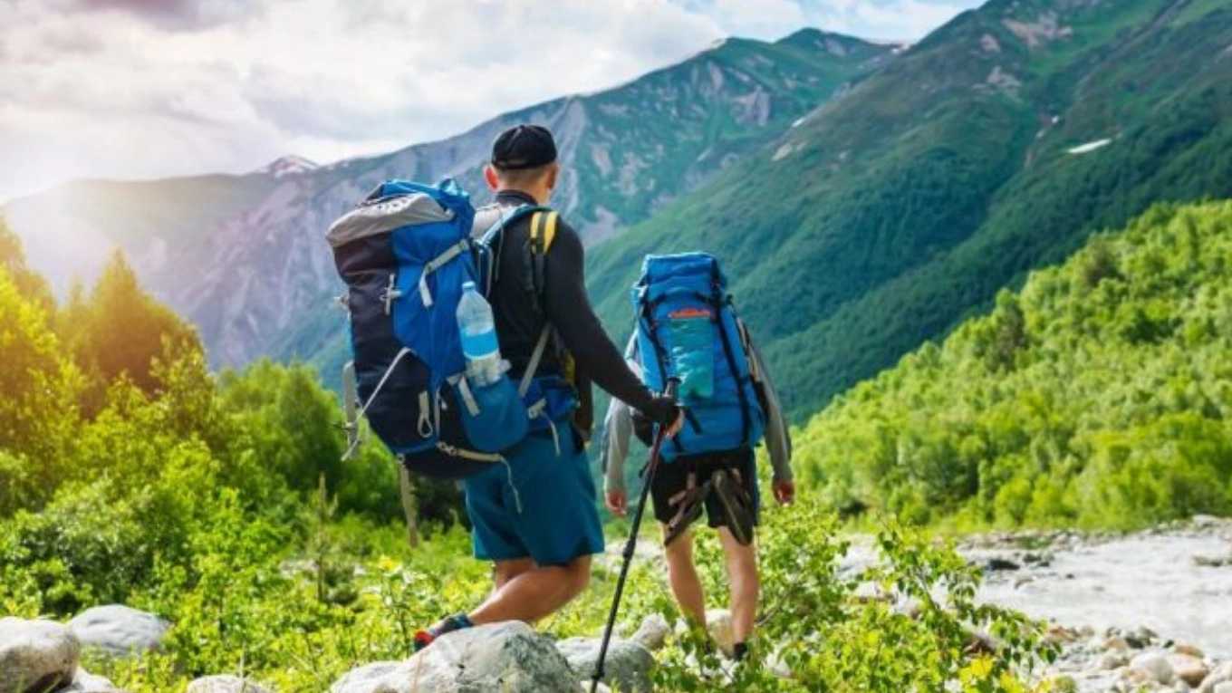 Nature tourism and climbing equipment of Royal Camp in central areas