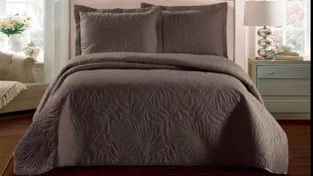 The best bedspread with velvet fabric