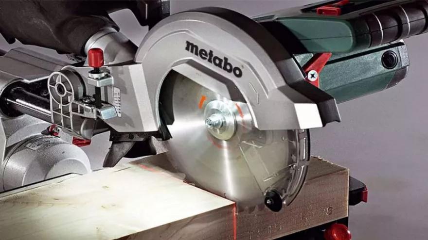 Types of wood cutting machines