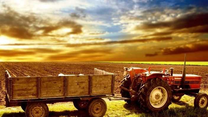 چگونه بهترین تراکتور را برای کشاورزی انتخاب کنیم؟