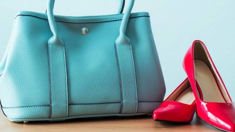About the principles of matching bags and shoes About the principles of matching bags and shoes