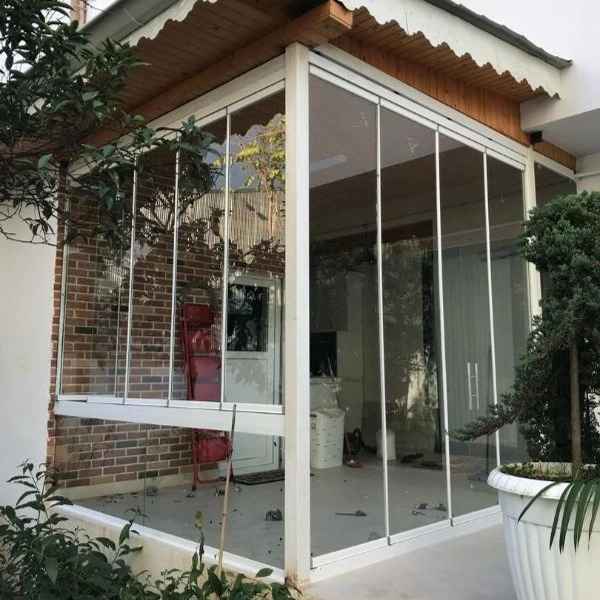 Balkon bardak sistemi