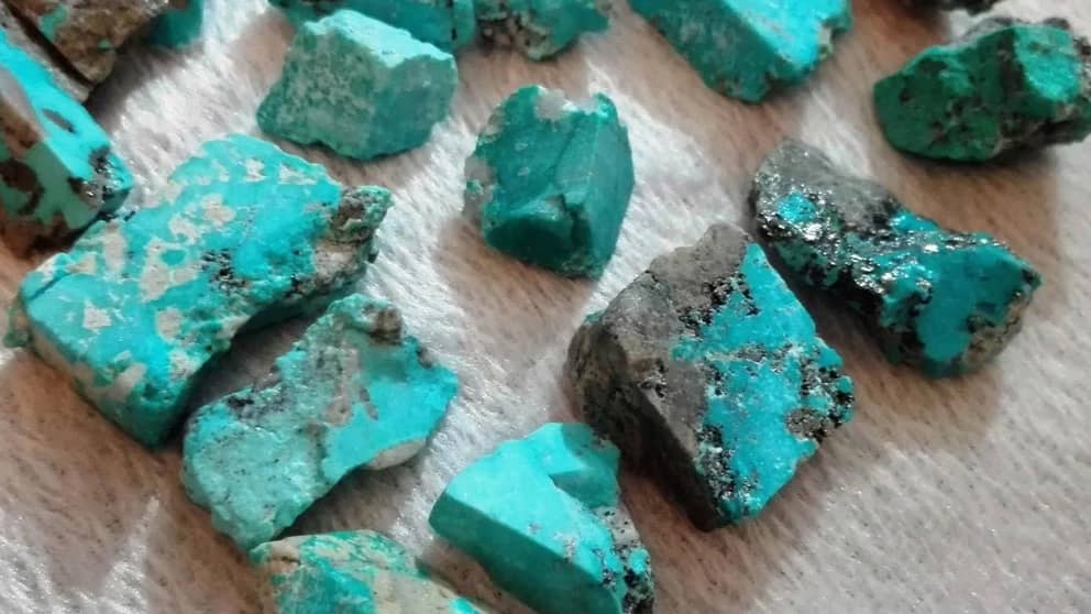 آشنایی با مراحل تشکیل سنگ فیروزه