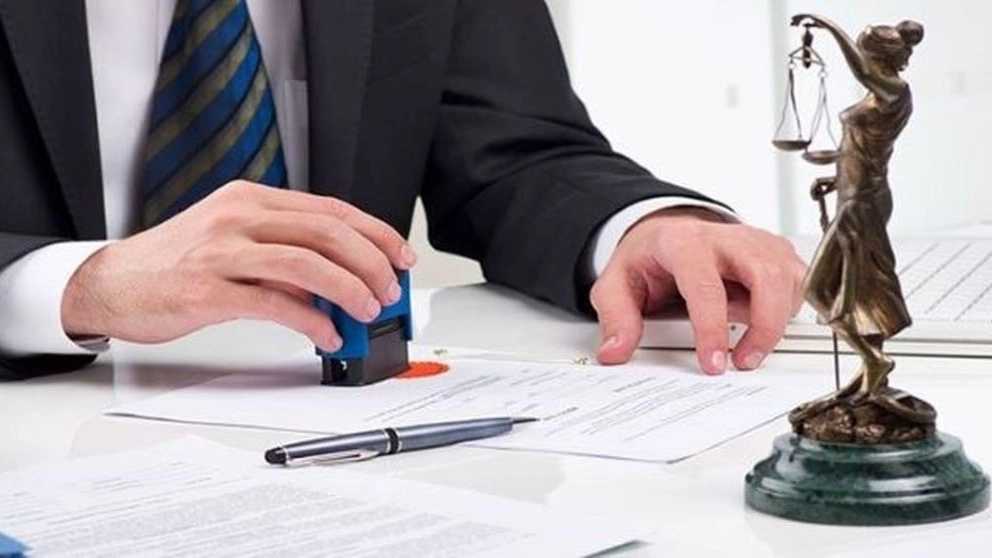وکیل مالیاتی چیست و چرا کسب و کارها به آن نیاز دارند؟