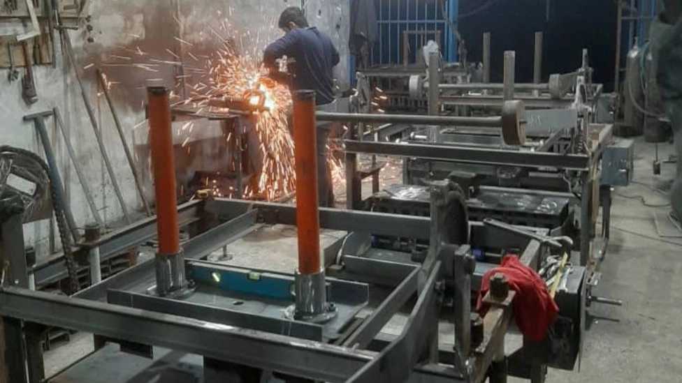 تولید و فروش دستگاه بلوک زنی و مخلوط کن قنبرزاده در تهران