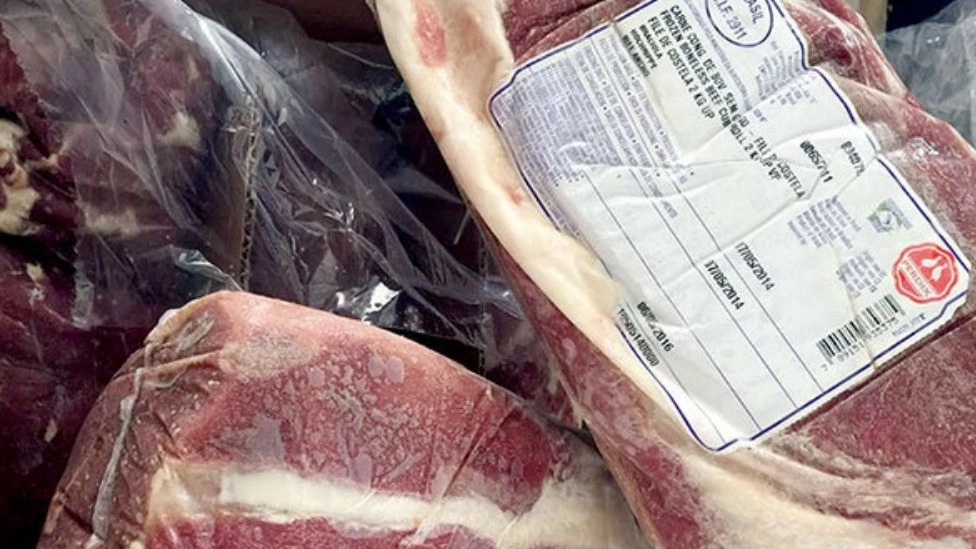 Arta, distribution of imported chicken in Iran