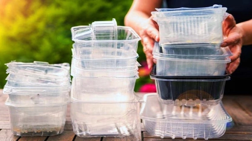 Linkoplast, production of containers and plastic products in Tehran