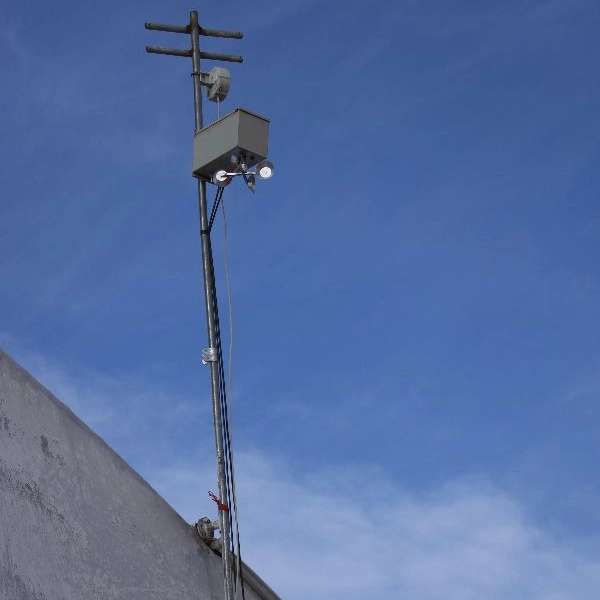 اجرا برق کارخانجات و گلخانه ها اجرا برق کارخانجات و گلخانه ها