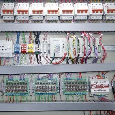 اجرا برق کارخانجات و گلخانه ها اجرا برق کارخانجات و گلخانه ها